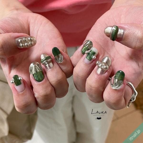 LAURA POMPONNEEが投稿したネイルデザイン [photoid:I0130489] via Itnail Design (741748)