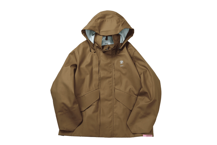 〈オーエーエムシー〉 × 〈ゴールドウイン〉のフードコート