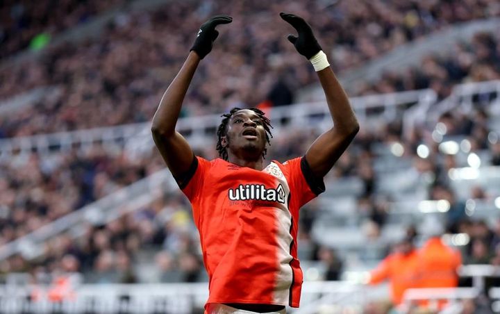 日本人所属の海外チーム、人種差別投稿に激怒で警察に通報！Meta社はインスタのアカウント削除