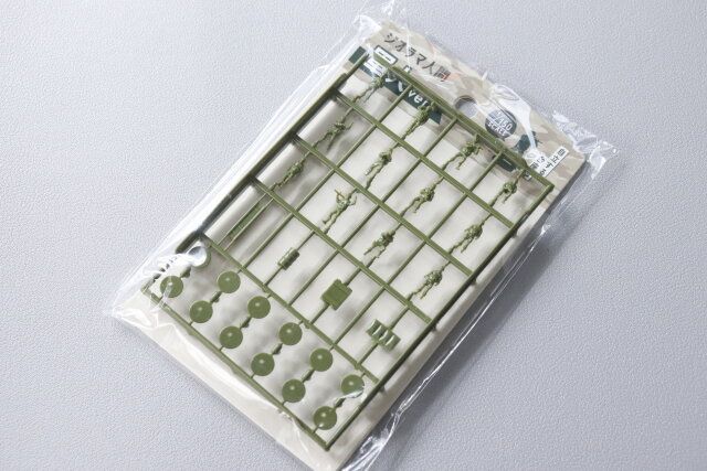  セリアのジオラマ軍人9