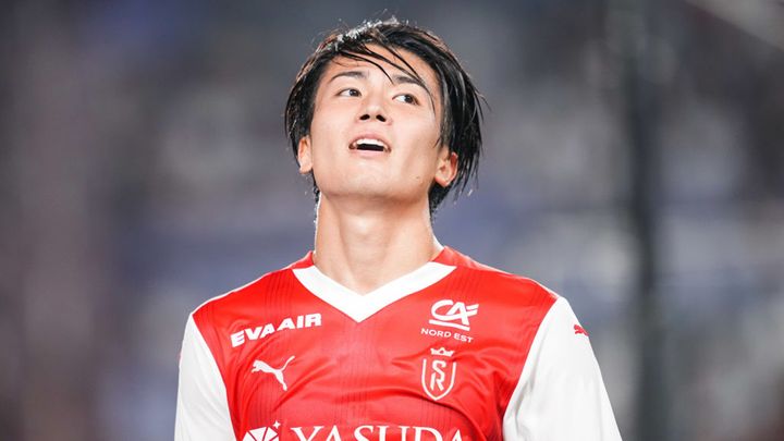 “無双中”の日本代表MFが現地で質問攻めに！伊東純也は「一言でいうと親友」真夏の日本ツアーは「ものすごくプラス」