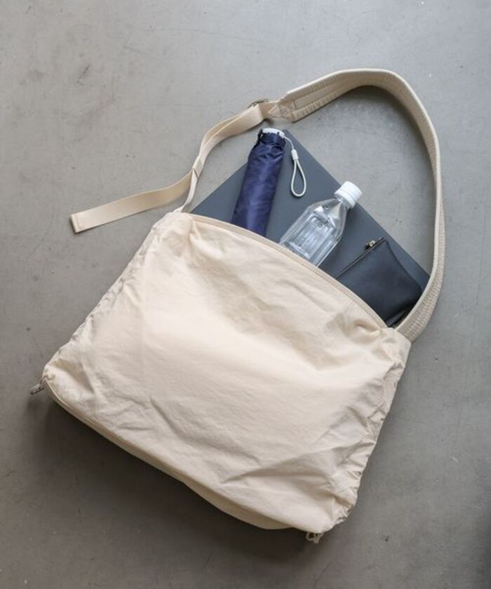 画像1: 出典：.st