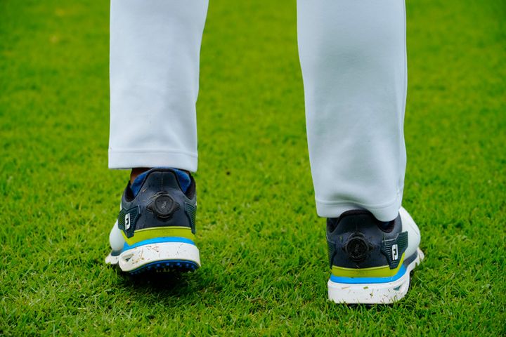 振り幅だけの“距離の打ち分け”は危険！ フットワークをプラスしてみよう