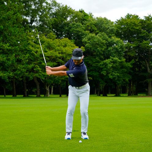 振り幅だけの“距離の打ち分け”は危険！ フットワークをプラスしてみよう