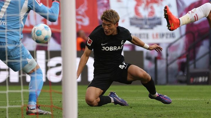 日本代表のエース、ドイツで驚きの渾身ゴール！「気持ちで押し込みました」