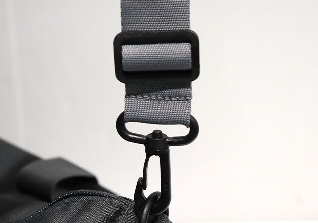 emmi×SHAKA［エミ×シャカ］とても軽くて大容量！2WAYレジャーボストン ショルダーベルト付け替え