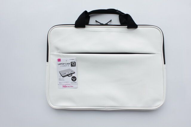 ダイソー ノートPCケース 商品タグ