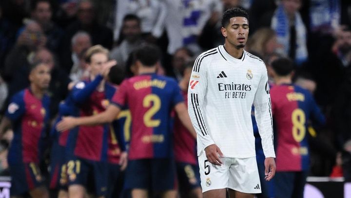 日本代表元10番、午前4時開始の衝撃試合をライブ視聴していた！一体だれだ