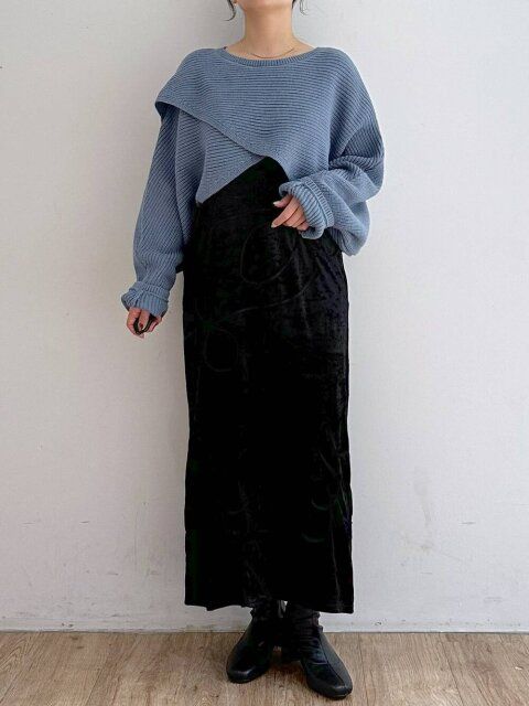 黒キャミワンピースのコーデ3