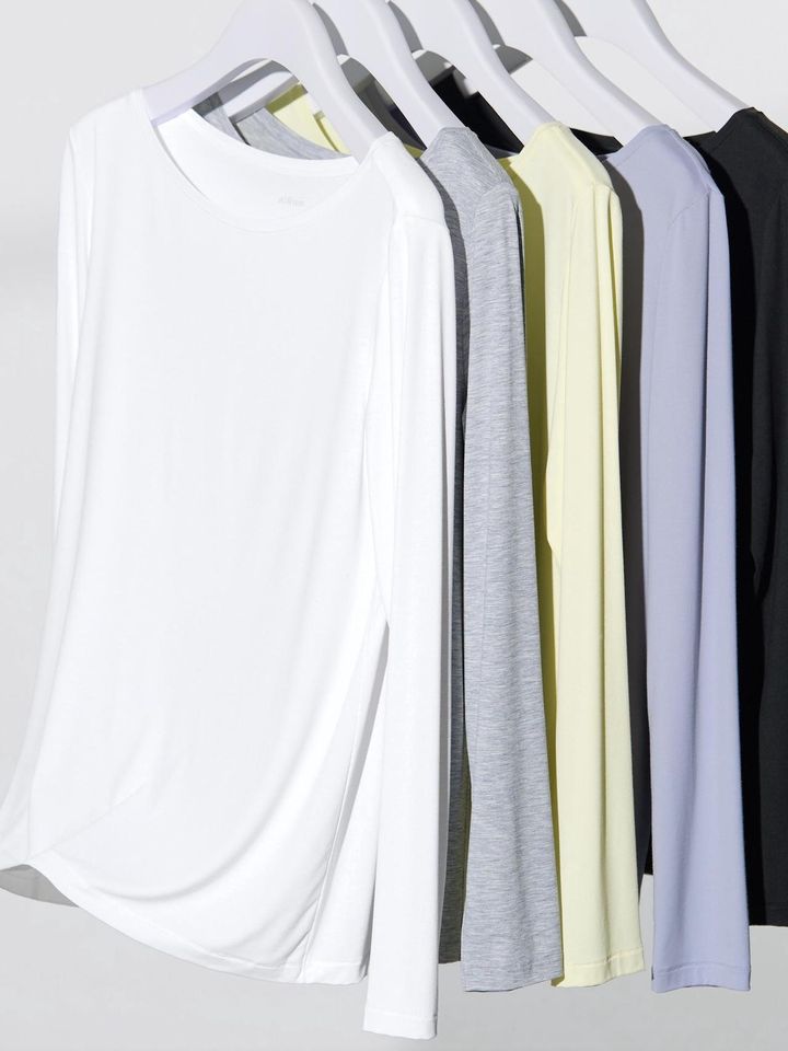 画像2: 出典：ユニクロ