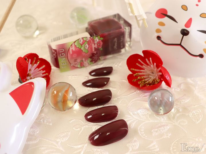 この秋冬は指先に『妖(あやかし)』を宿してみない？パラドゥのミニネイルに和を遊ぶ粋な大人色登場