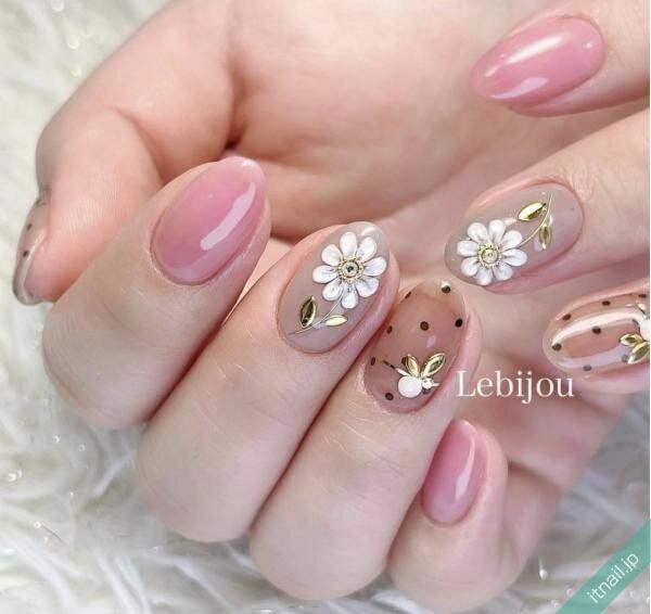 Le bijouが投稿したネイルデザイン [photoid:I0126424] via Itnail Design (741819)