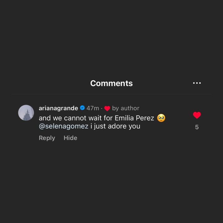 画像: セレーナ・ゴメスが『ウィキッド』を応援