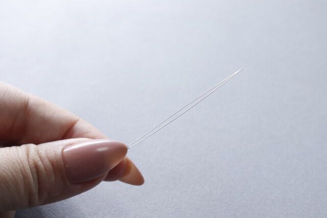 セリアのビーズ用針3