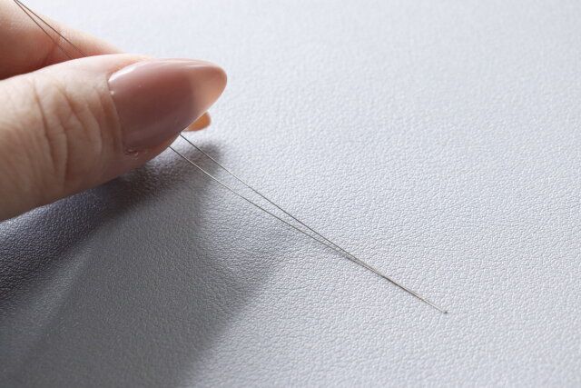 セリアのビーズ用針7