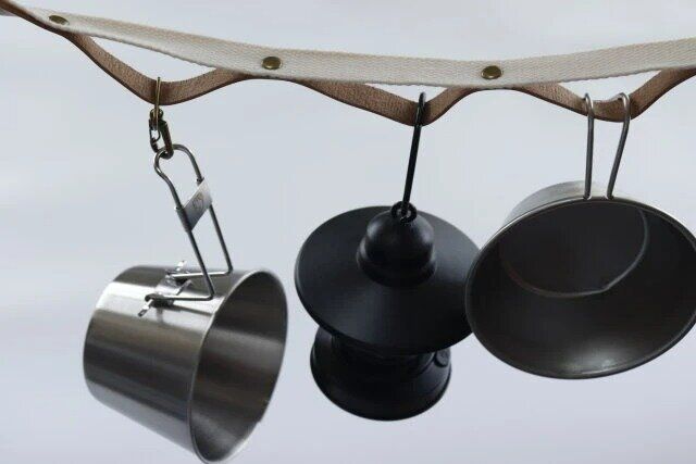 ダイソー ハンギングチェーン（レザー風、収納ポーチ付） キャンプギアを吊るす