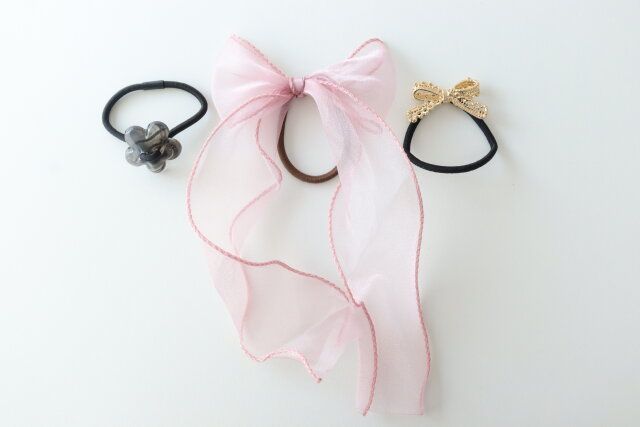 ダイソーのおすすめヘアポニー（リボン）とリボンポニー（オーガンジー、カラー）とヘアポニー（フラワータイプ）