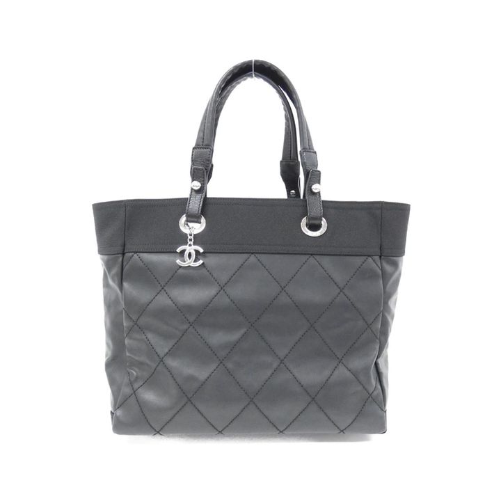 シャネルのパリビアリッツ