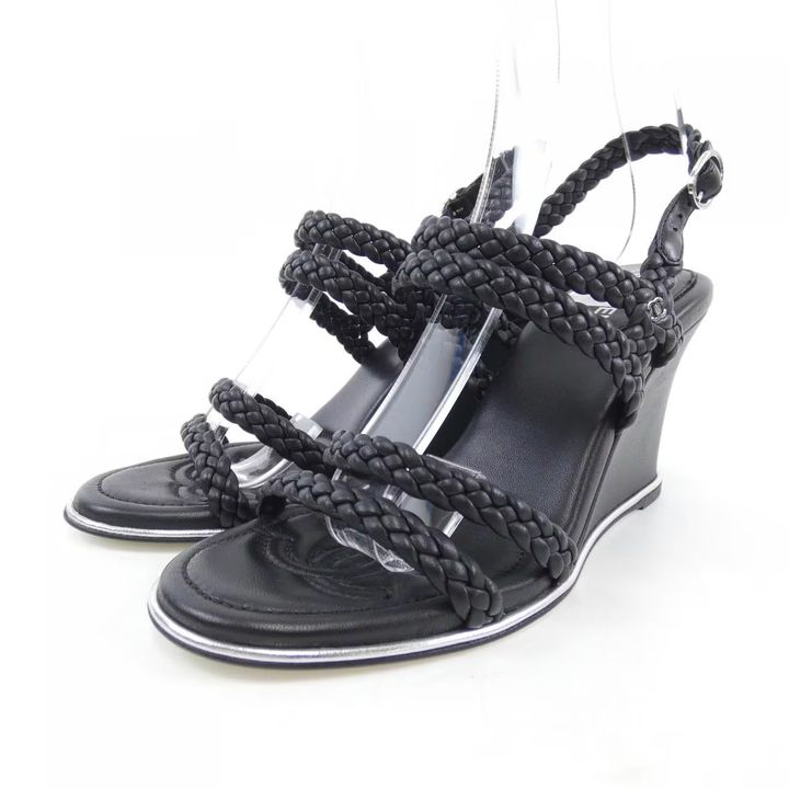 シャネルのウエッジサンダル