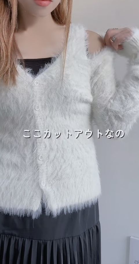 GUのカットアウトカーディガン8