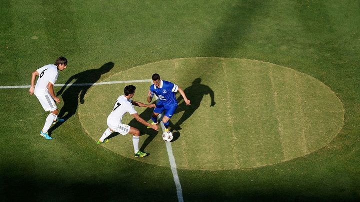 ロナウドもゴール！11年前、MLBドジャースのスタジアムで初めて開催された「サッカーの試合」がおもしろい