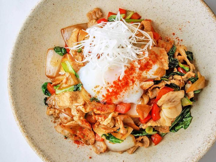 池尻大橋『池尻 居髪店』の「豚バラとチンゲン菜のルーロー飯」