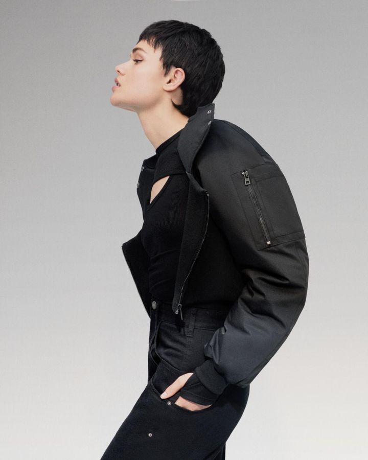 画像: 【Desigual × Alphonse Maitrepierre】「ジャケット」￥28,900（税込）、「パンツ」￥22,900（税込）