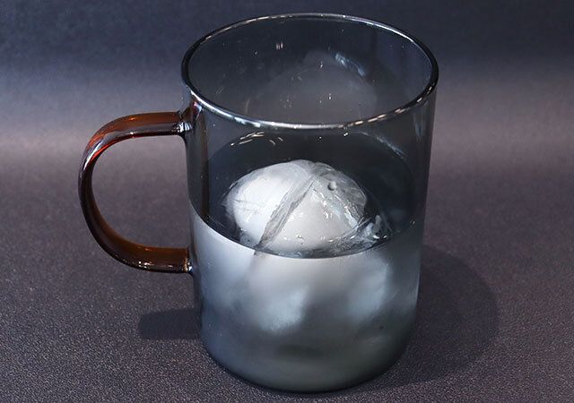 スタンダードプロダクツ シリコーンアイスボールメーカー6cm 使用例