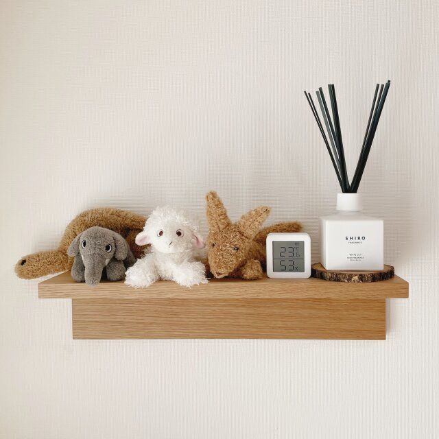 無印良品 壁に付けられる家具棚 ぬいぐるみや温度計を置く