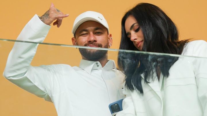 ネイマール、40億円で土地購入 愛するメッシと再会実現か