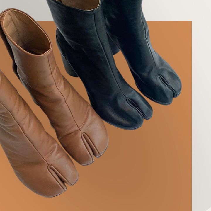 茶色と黒のタビブーツ