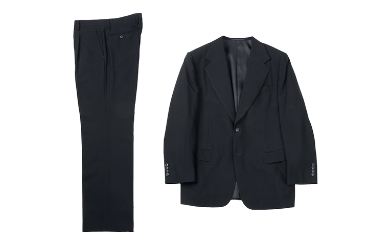 〈コモリ〉のブラックフォーマル