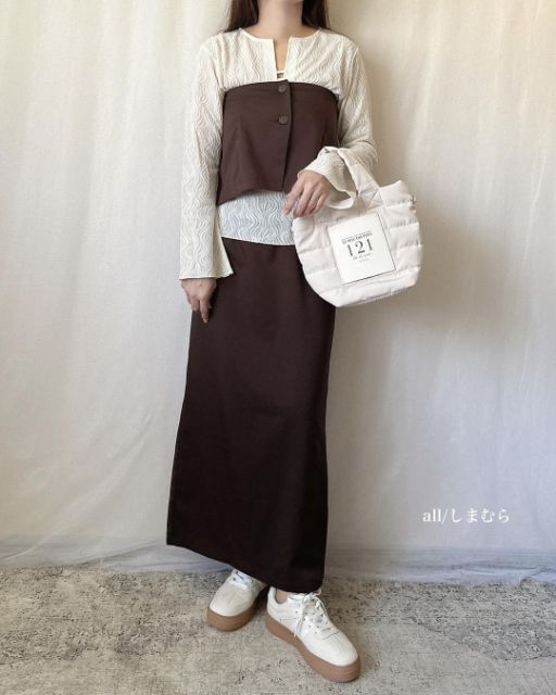 YUMTPUペプラムS90をトップスとスカートとして着たコーデ