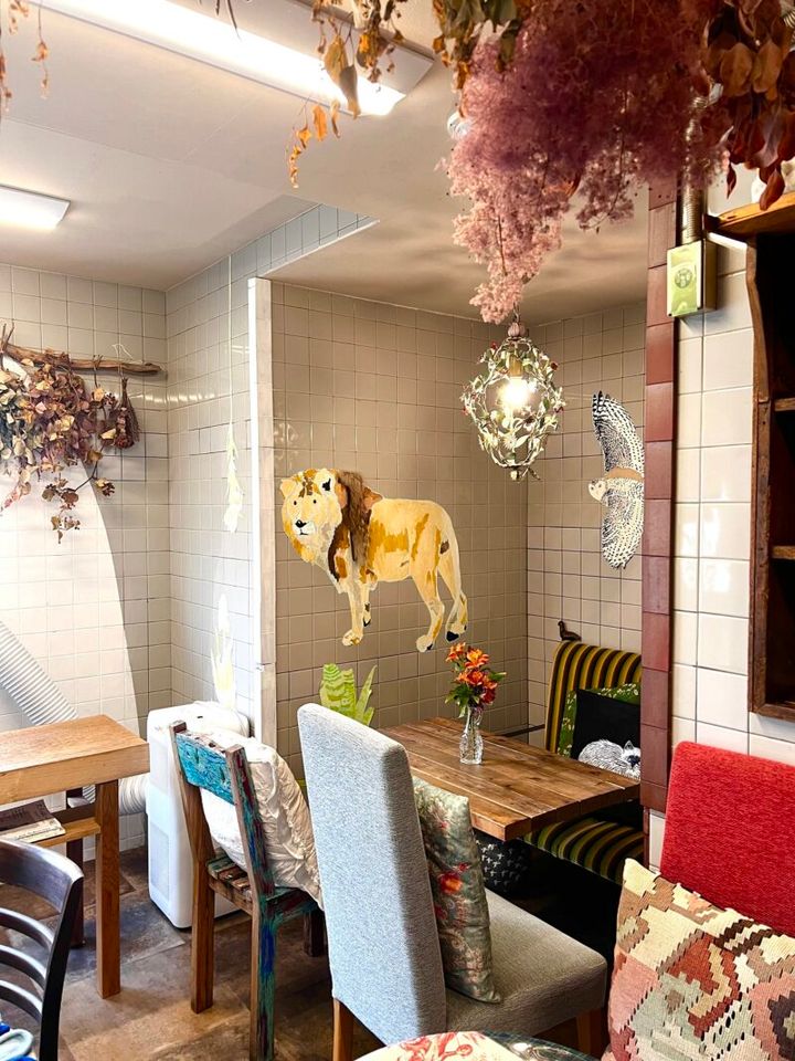 越谷のセレクトショップ「cour de ciel」のカフェ水色の庭