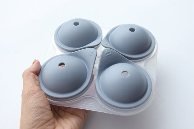 スタンダードプロダクツ シリコーンアイスボールメーカー6cm