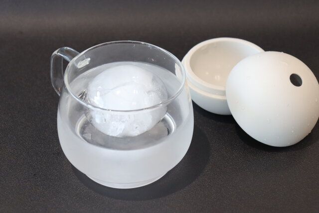 スタンダードプロダクツ アイスボールメーカー 使用例