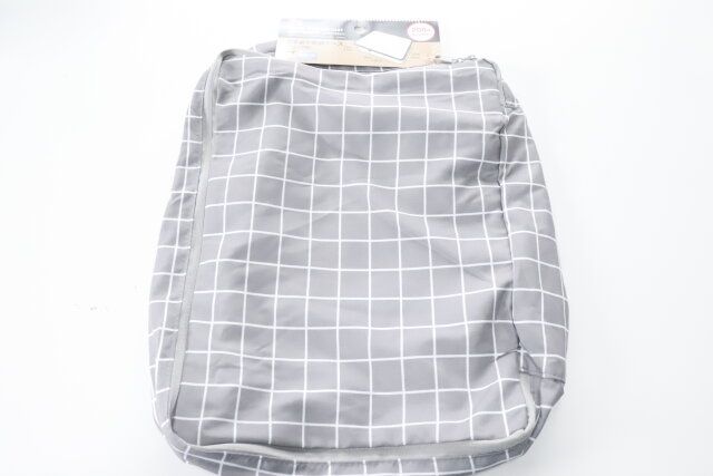 ダイソー マチありトラベル収納ケース（チェック） パッケージ