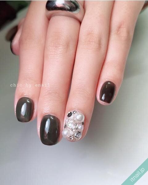chic by enailが投稿したネイルデザイン [photoid:I0121311] via Itnail Design (741958)