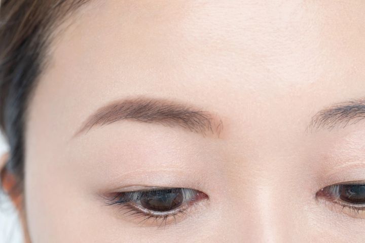 40代メイク アラフォー 眉毛 描き方 細眉 コンシーラー 使い方