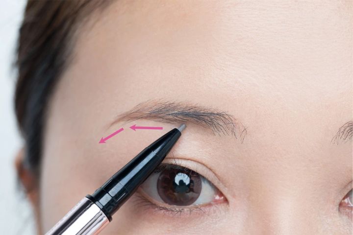 40代メイク アラフォー 眉毛 描き方 細眉 ペンシル