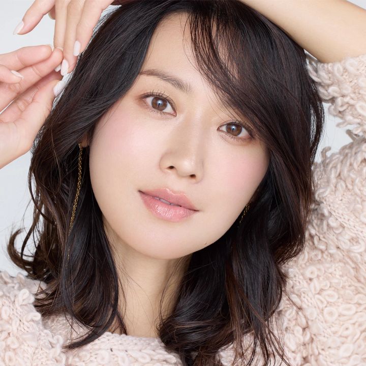 40代メイクのポイント “うるおい＆大人ピンク”が40代メイクのキーワード