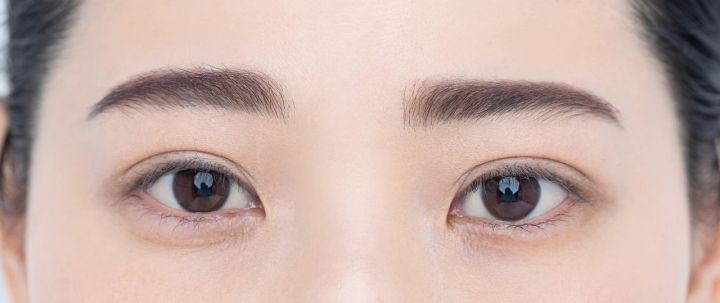 40代メイク アラフォー 眉毛 太眉 描き方 メイク 仕上がり