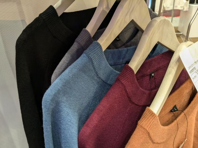 4色のミラノリブセーター