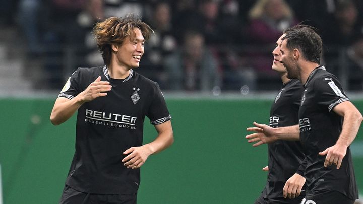 日本代表DF、芸術的なボレー弾！しかも「左足」