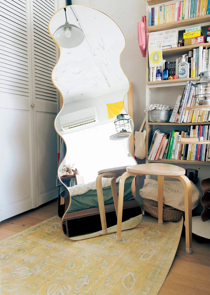 ネットで見つけた韓国風のウォールミラー