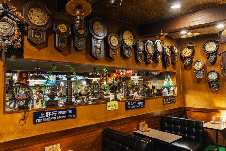 昔ながらの味と空間を守り続ける、青森「自家焙煎の店マロン」。レトロなスイーツで至福の時間