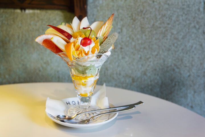 昔ながらの味と空間を守り続ける、青森「自家焙煎の店マロン」。レトロなスイーツで至福の時間