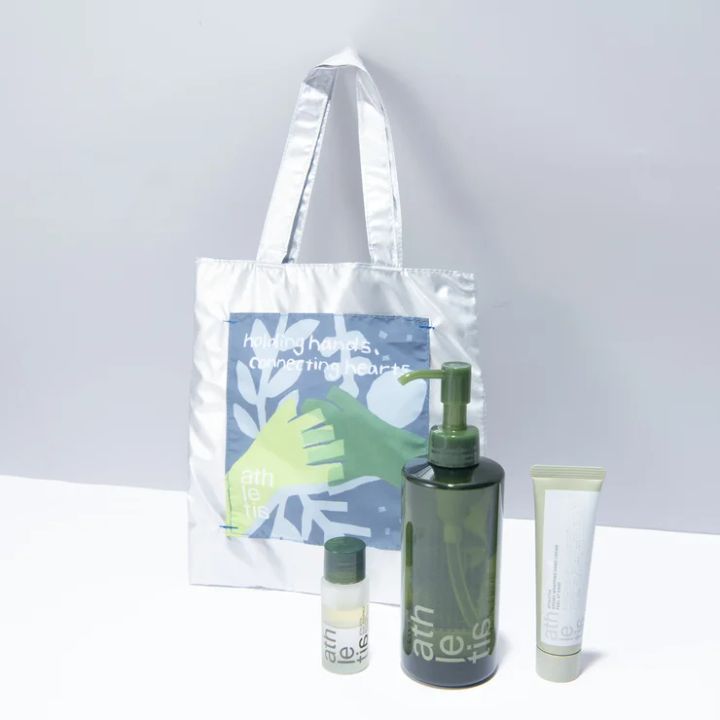 癒しのクリスマスコフレ アスレティア ハンドケア ホリデーキット2024