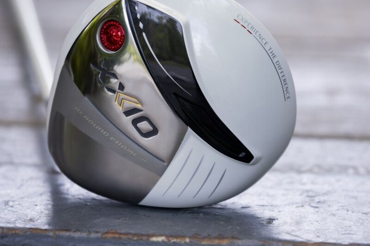 ゼクシオ13の数量限定カラーが美しい！爽快な打音も健在