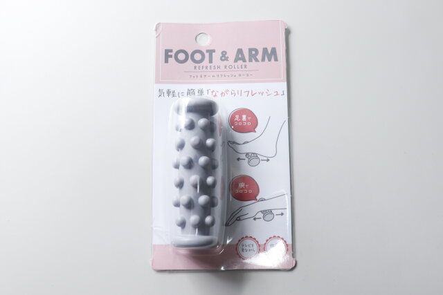 セリアのフット&アーム リフレッシュ ローラーのパッケージ